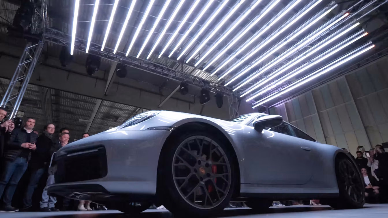 Porsche - Reveal 911